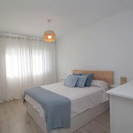 Casa Con Jardín Privado A 300 Metros De La Playa, Piscina