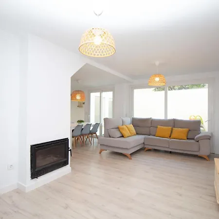 Casa Con Jardín Privado A 300 Metros De La Playa, Piscina Apartamento *