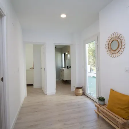 Apartamento Casa Con Jardín Privado A 300 Metros De La Playa, Piscina