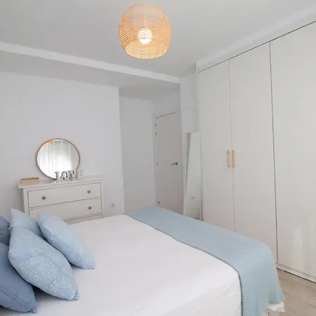 Lightbooking Valdelagrana 4 Cádiz *