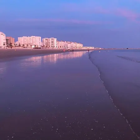 Lightbooking Valdelagrana 4 Cadiz